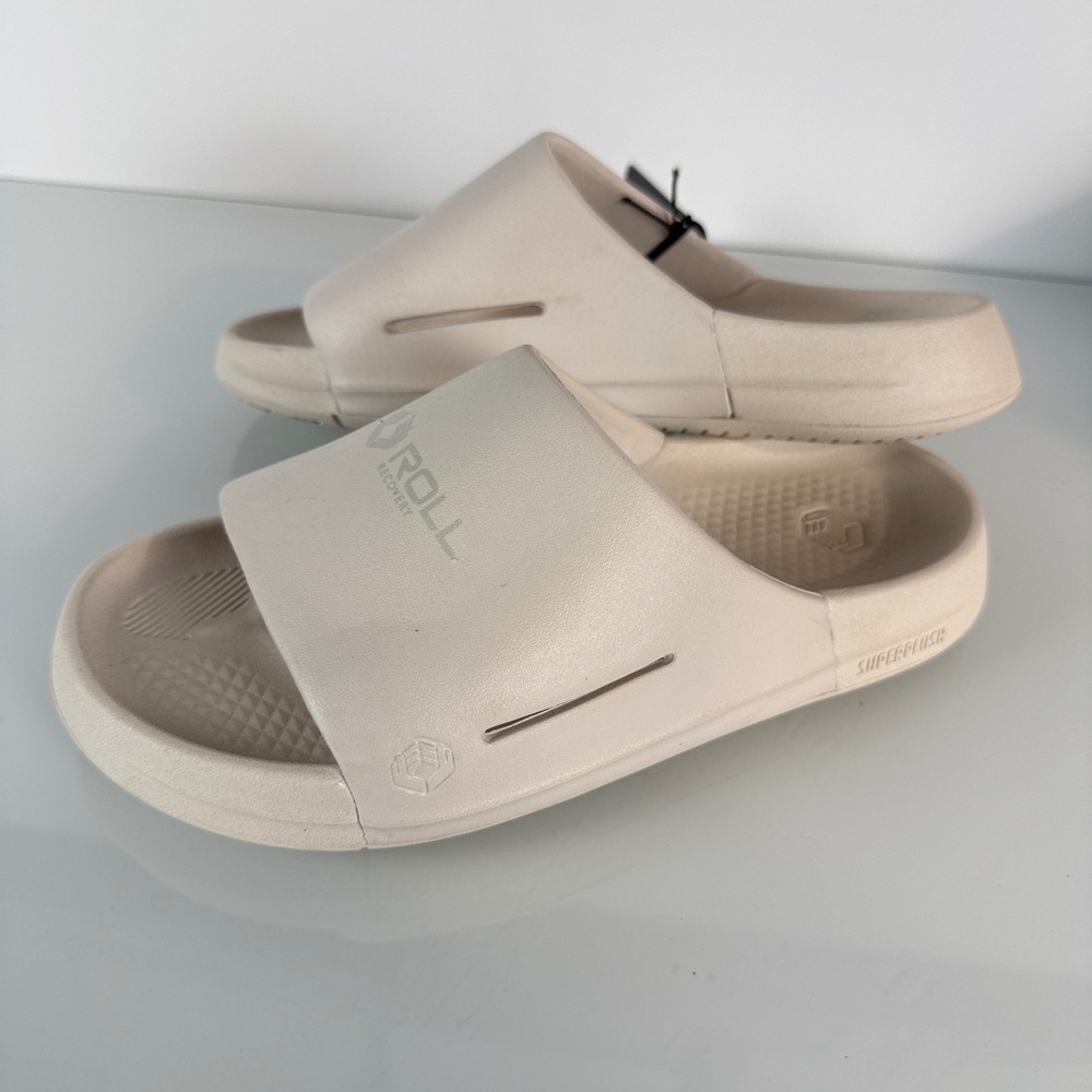 Roll Recovery SUPERPLUSH Slides Women Size 7 Coconut Cream Athletic Recovery $69